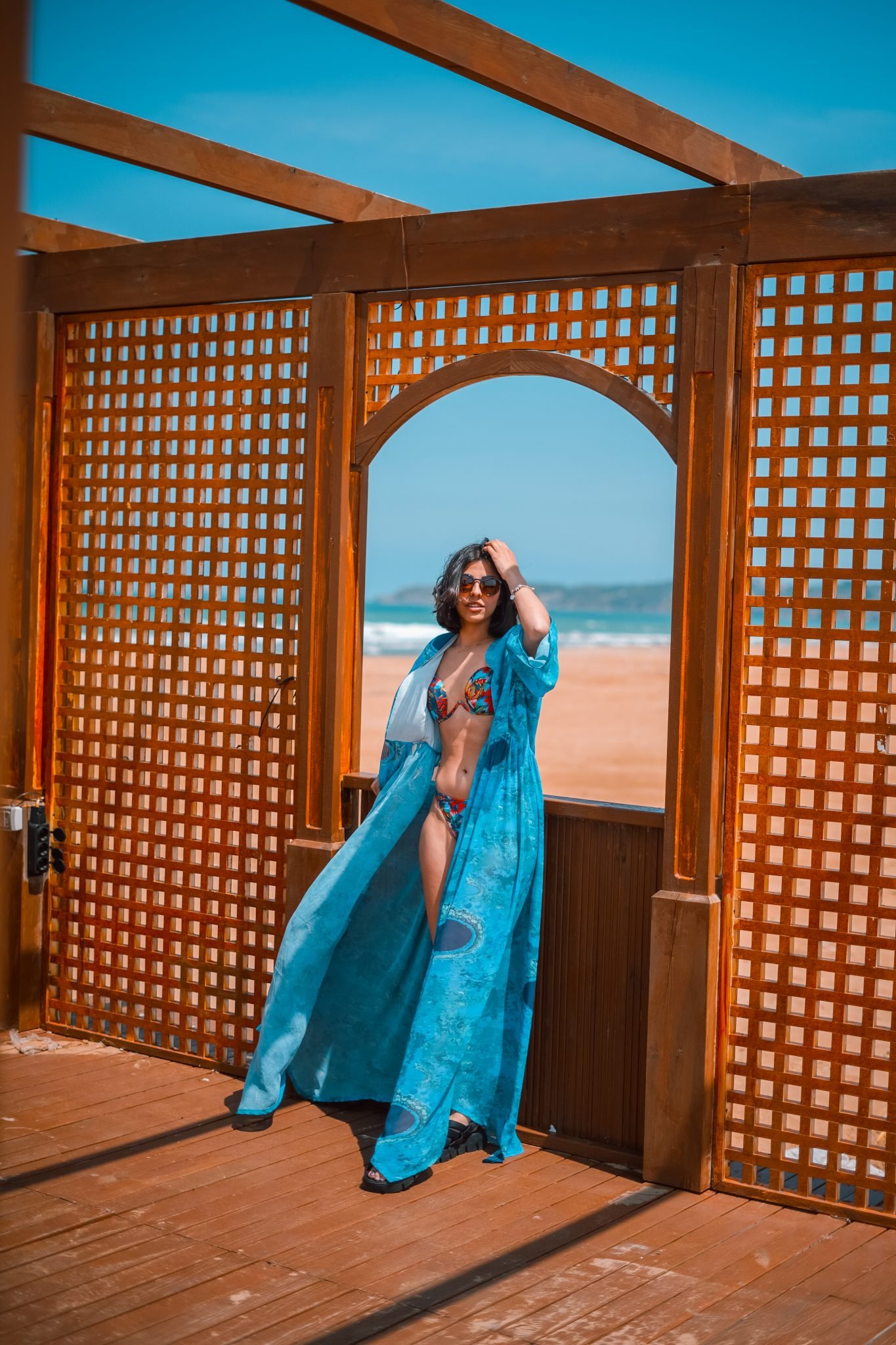 Elegant blue print kaftan with intricate design, perfect for any occasion.